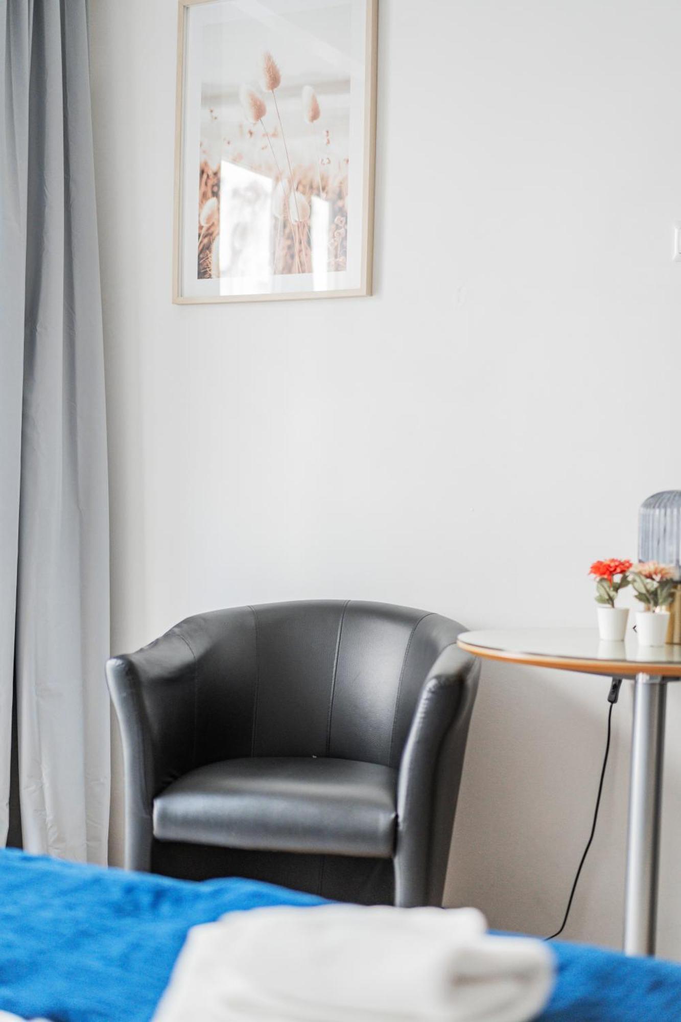 Studio Next To Karlskirche #17 Appartement Wenen Buitenkant foto