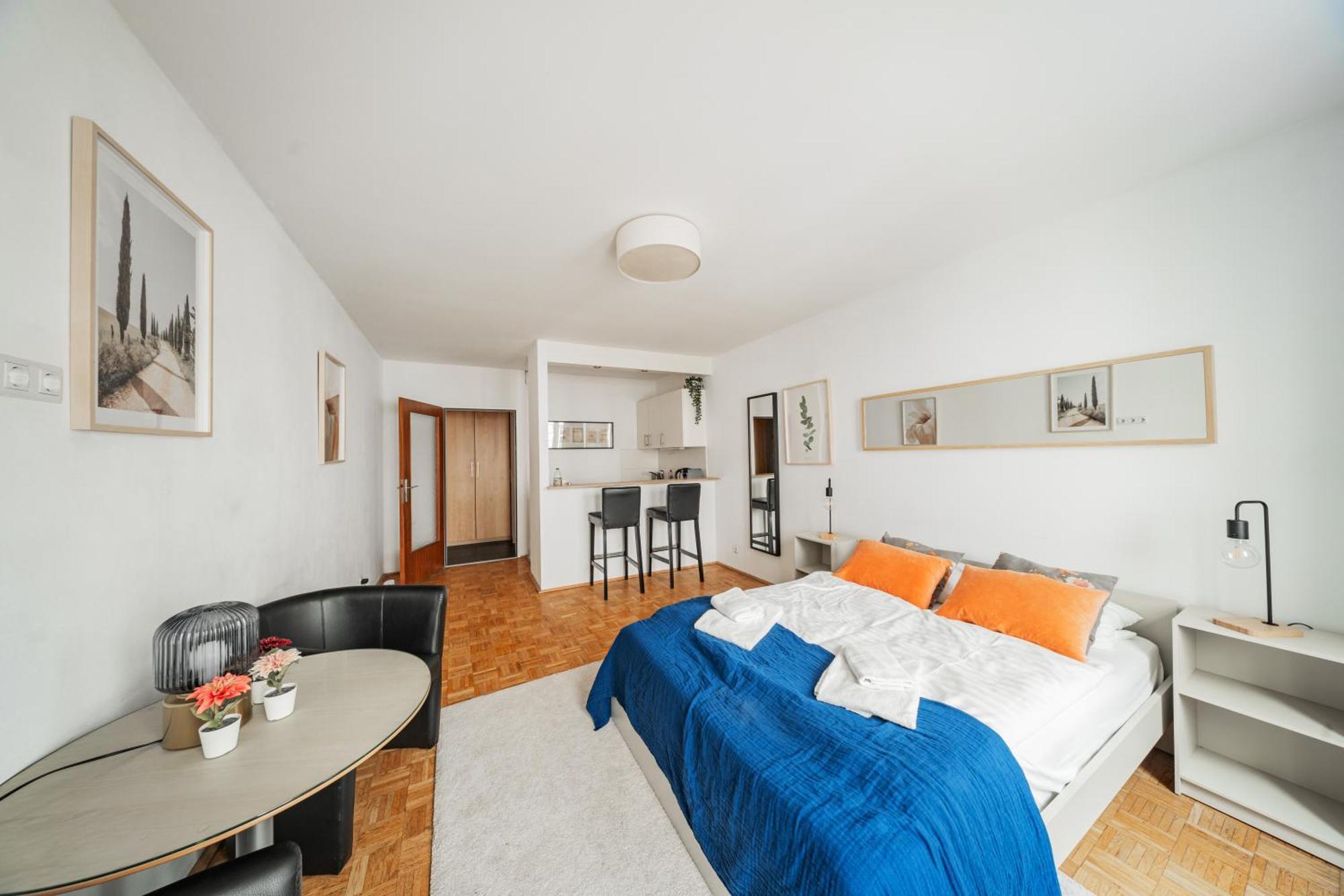 Studio Next To Karlskirche #17 Appartement Wenen Buitenkant foto